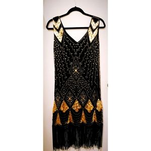Flapper Black & Gold Sequined Dress